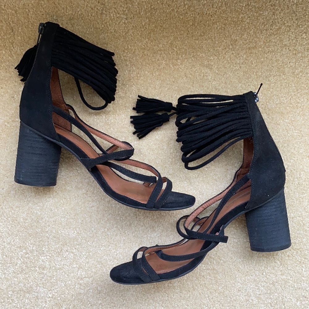 Jeffery Campbell heels!